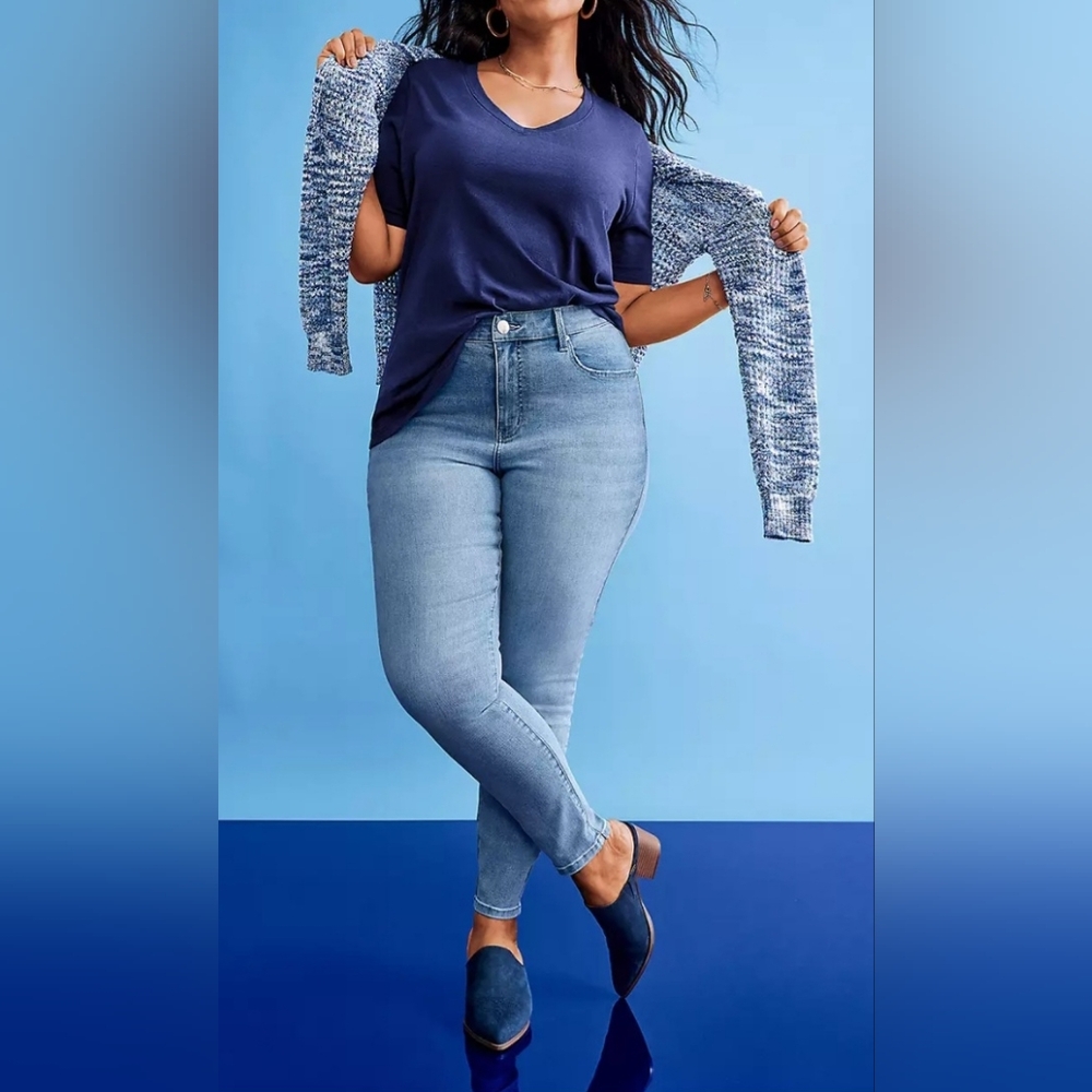 16 Tall LANE BRYANT Classic Blue Mediumwash Skinny Genius Fit Jeans